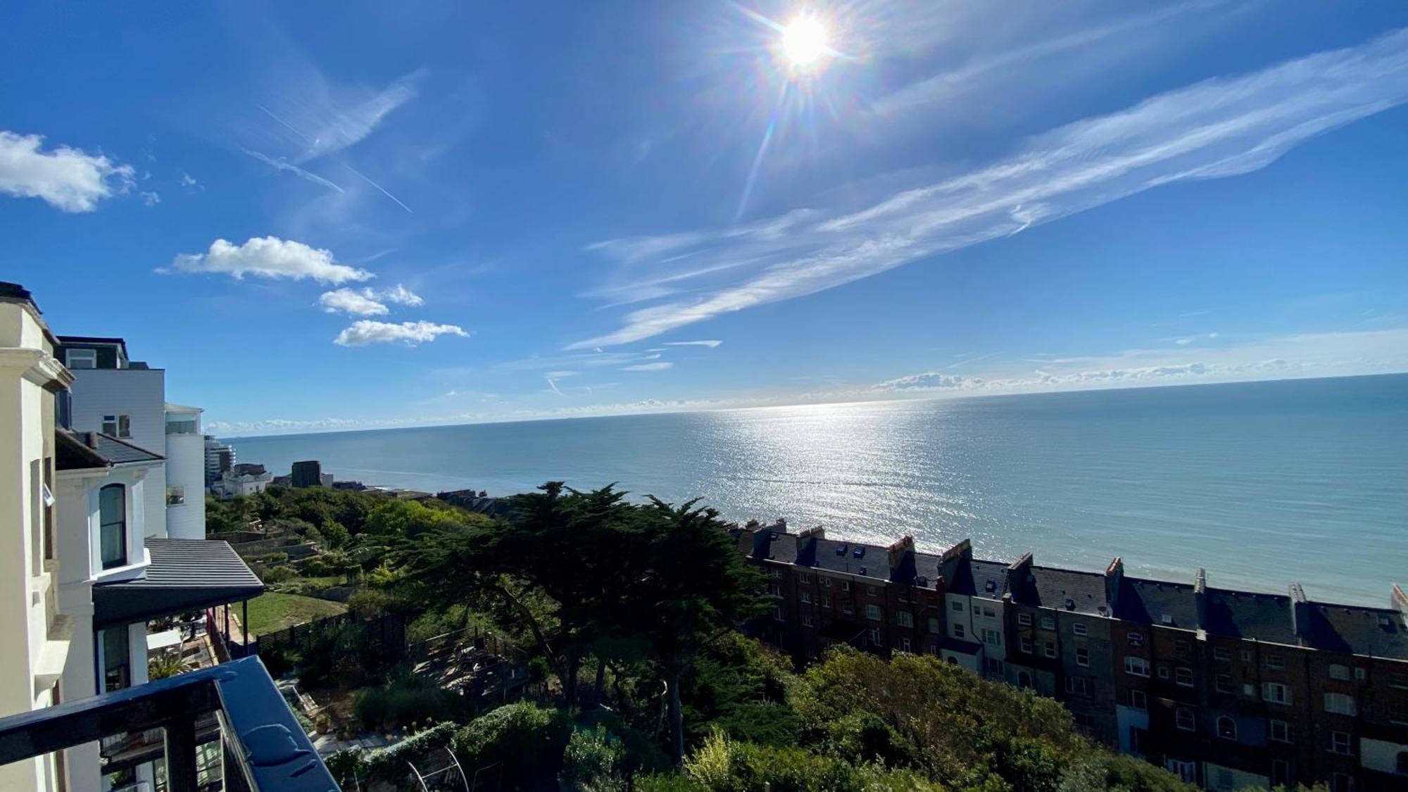 Apartment Seascape - 2 Bedroom Flat With Panoramic Sea Views